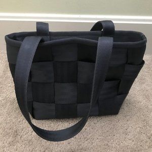 Harvey's Seatbelt purse